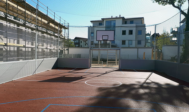 Schule in Gifhorn freut sich über neue SoccerBox