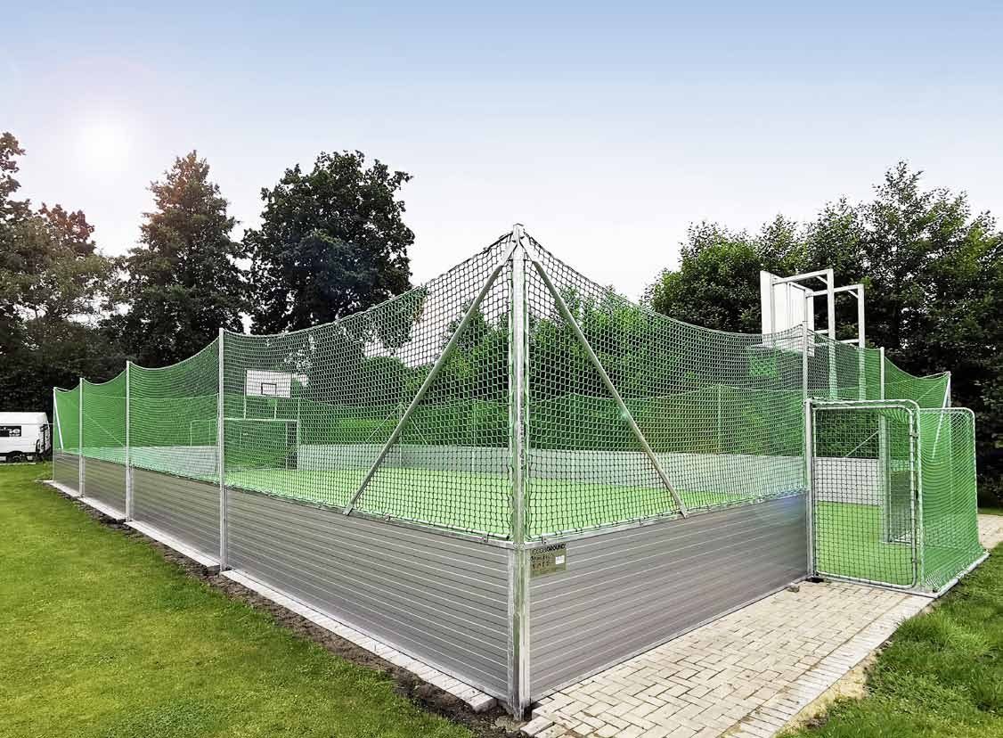 SoccerGround Multisport mit Basketball-Vorrichtung
